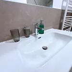 Borgo - Sostify بيت ضيافة